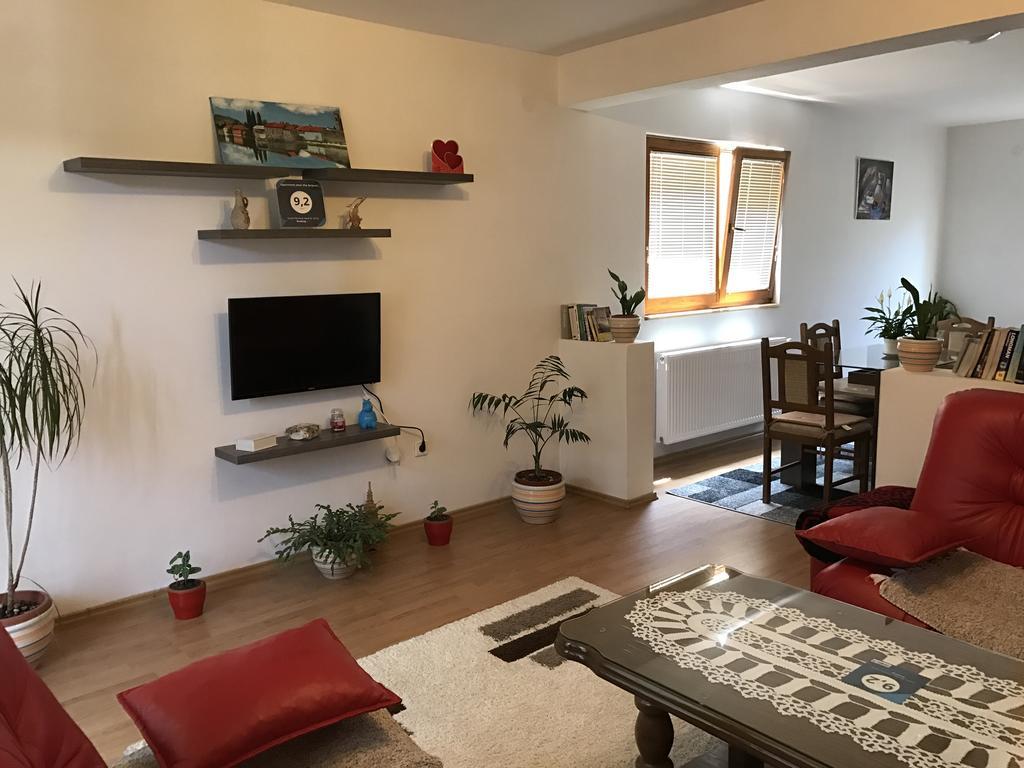 Apartment Near The Airport 사라예보 외부 사진